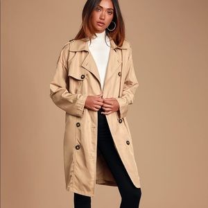Lulu’s Tan Trench Coat Sz S